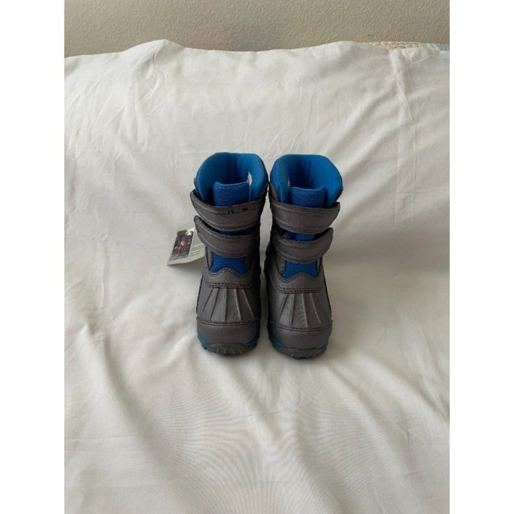 LL Bean Toddler snow shoes, size 6, Great condition.